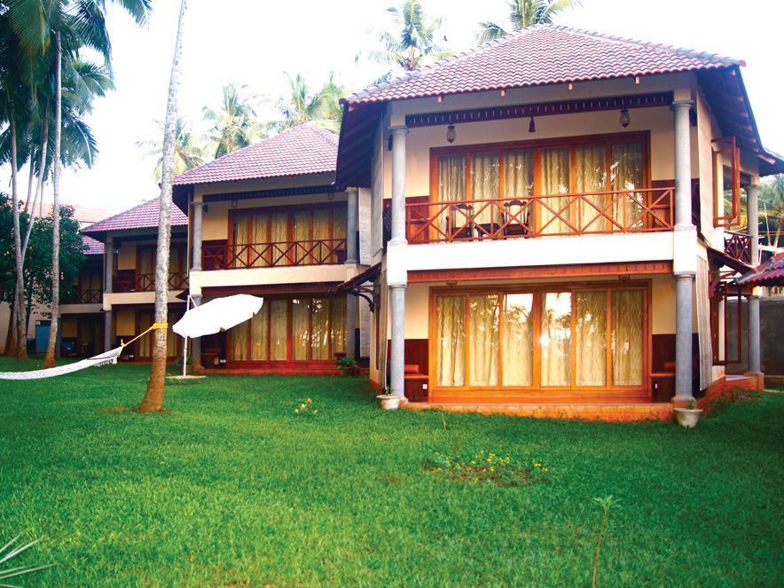 Готель Ananda Lakshmi Ayurveda Retreat Chowara Екстер'єр фото